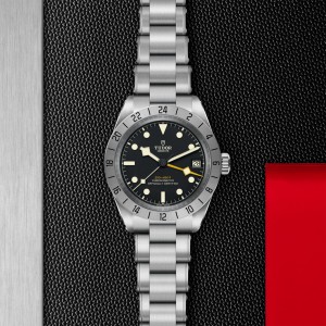 Black Bay Pro M79470-0001