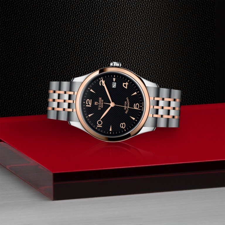 TUDOR 1926 M91551-0003