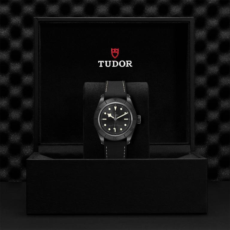 TUDOR Black Bay Ceramic M79210CNU-0001