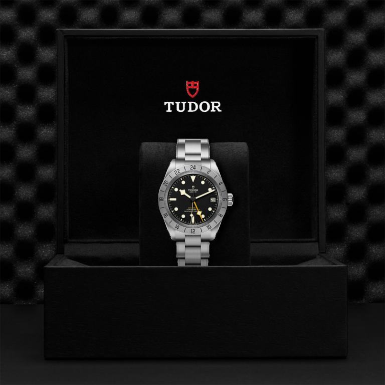TUDOR Black Bay Pro M79470-0001