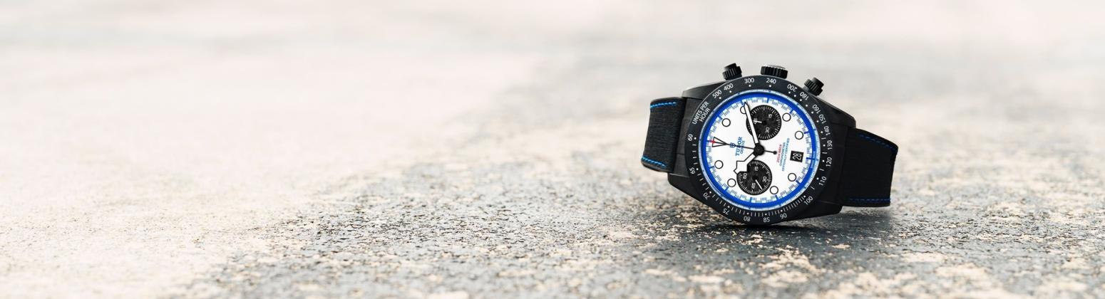 BLACK BAY CHRONO “CARBON 25”