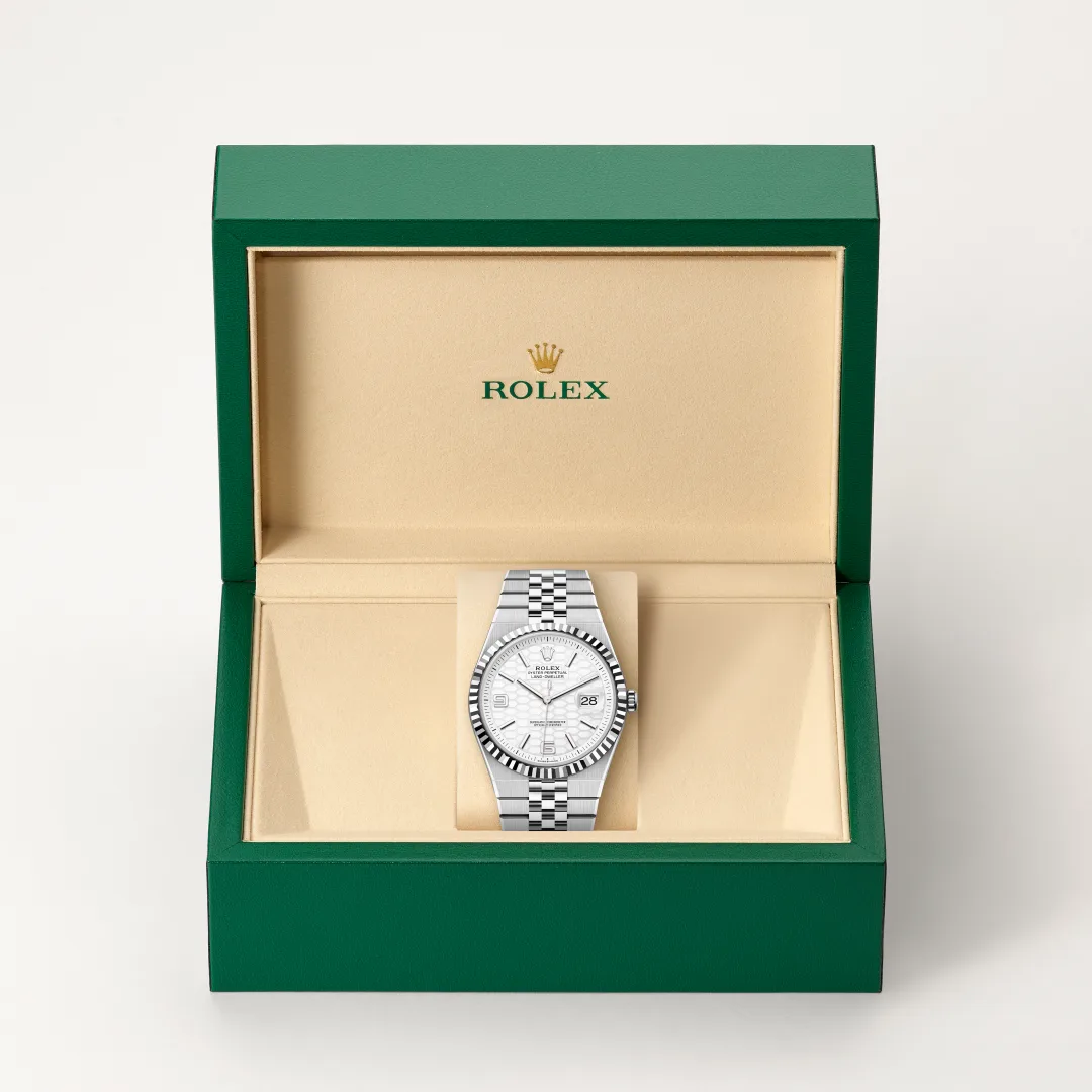 Rolex Land-Dweller 40腕錶白色黃金鋼（蠔式鋼與白色黃金的組合）款，M127334-0001 | 正泰鐘錶