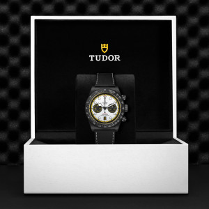 Black Bay Chrono M79377KN-0003