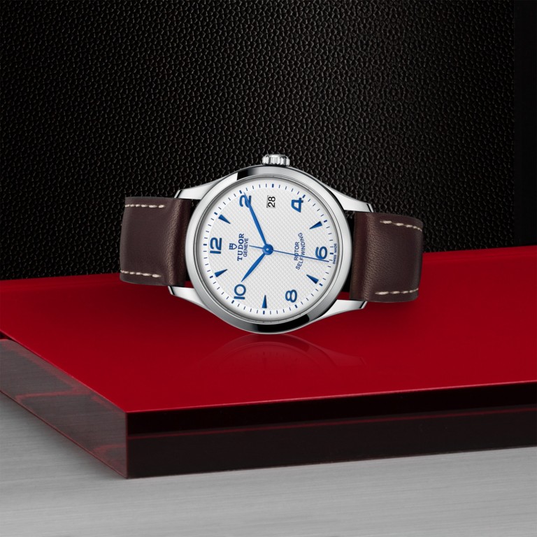 TUDOR 1926 M91450-0010