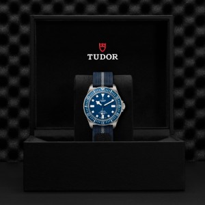 Pelagos FXD M25707B-26-0001