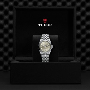 Black Bay One 31 M79600-0003