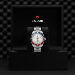 Black Bay GMT M79830RB-0010