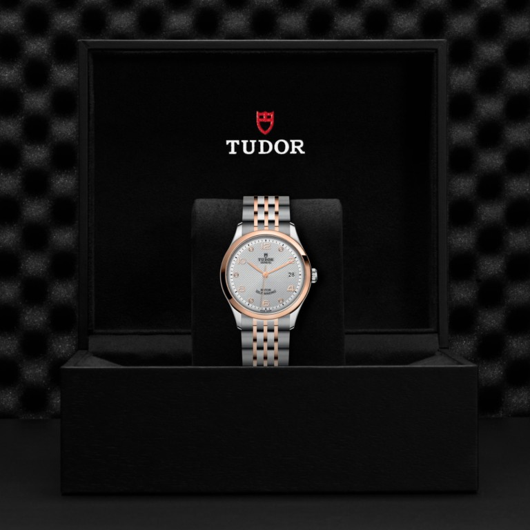 TUDOR 1926 M91451-0002
